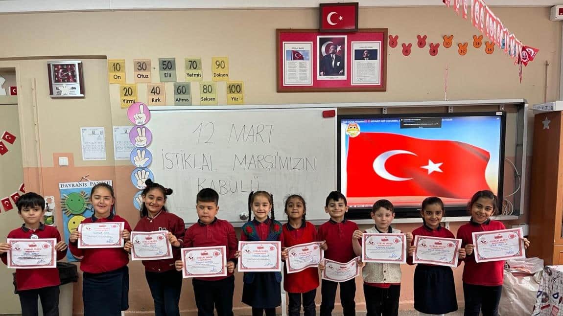1/C sınıfı-12 Mart İstiklal Marşı'nı ezbere okuma etkinliğimiz